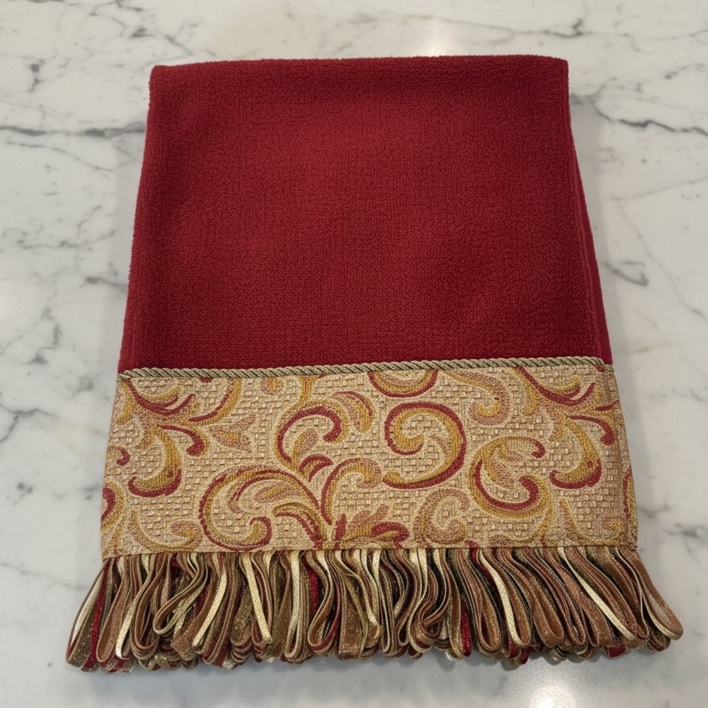 Sherry Kline Red Swirled Paisley Embellished Hand Towel 100% velour cotton India